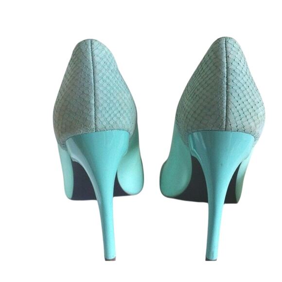 RACHEL ROY Peep Toe Pumps Heels Snakeskin Mint Size 8.5 M EUC - Picture 2 of 2